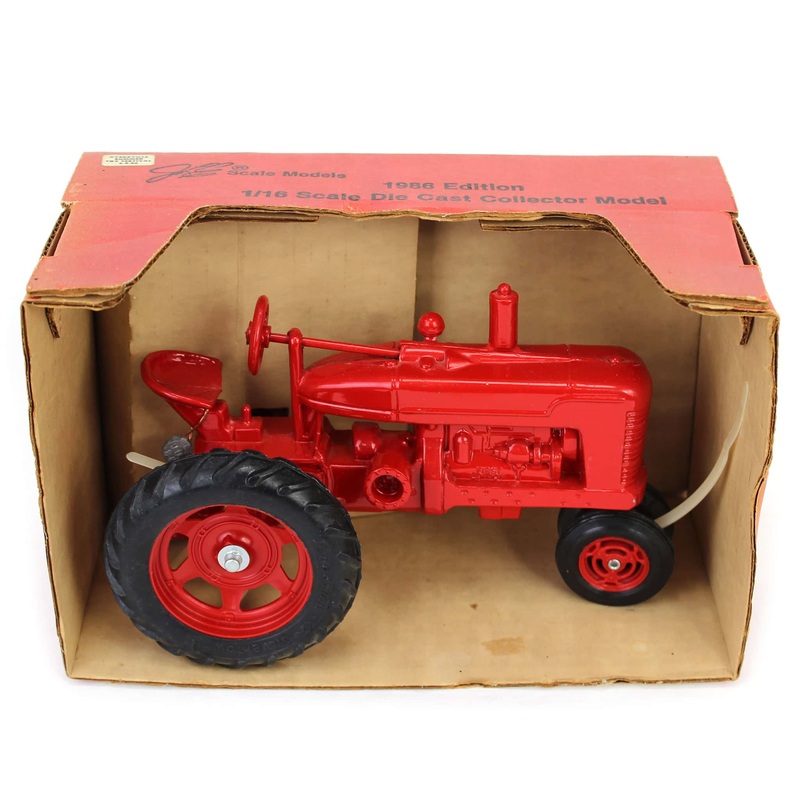 1/16 IH Farmall M Narrow Front with Rubber Tires, ( No Decals)  First Edition, Heritage Series #6