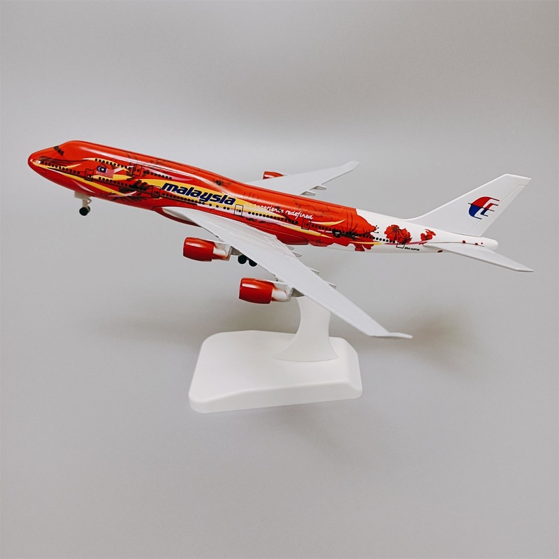 Airplane Diecast Metal Malaysia B747 20Cm