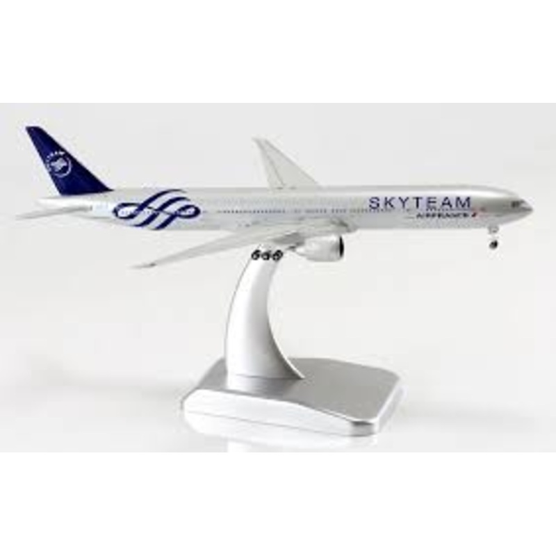 Airplane Diecastboeing 777-300ER  AIR FRANCE SKYTEAM 1/500