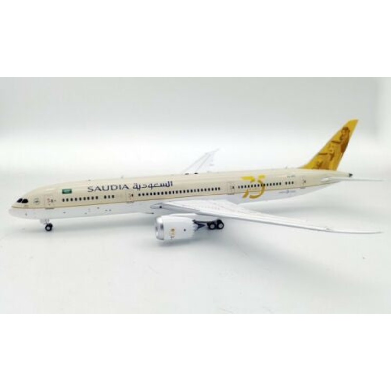 IF789SV1221 | InFlight200 1:200 | Boeing 787-9 Saudia HZ-ARE (with stand)