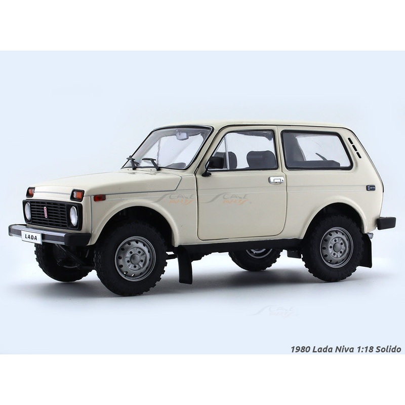 1980 Lada Niva 1:18 Solido licensed diecast Scale Model collectible