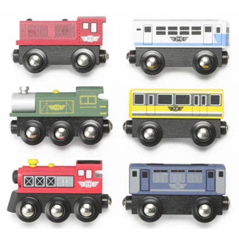 6PC WOOD TRAIN CAR SET