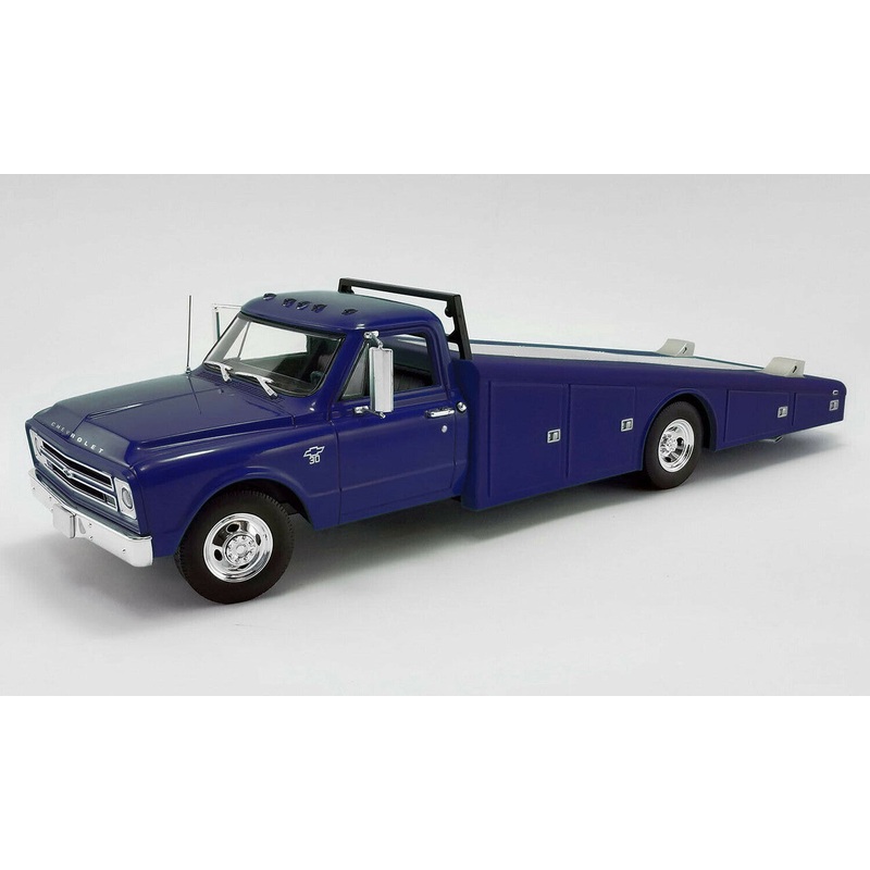 1/18 67 C-30 Ramp Truck Blue