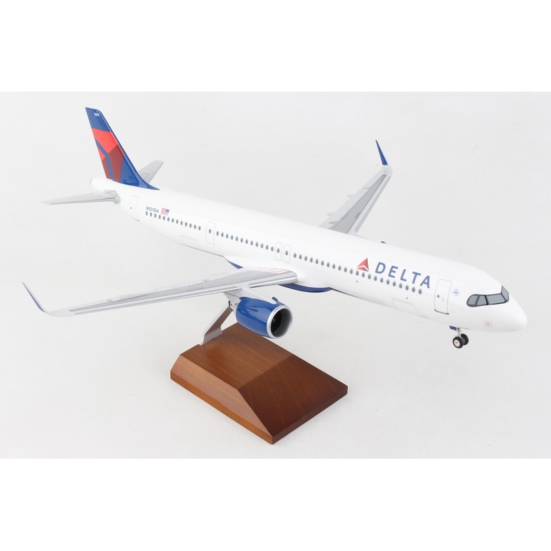 SKYMARKS DELTA A321NEO 1/100 W/WOOD STAND & GEAR