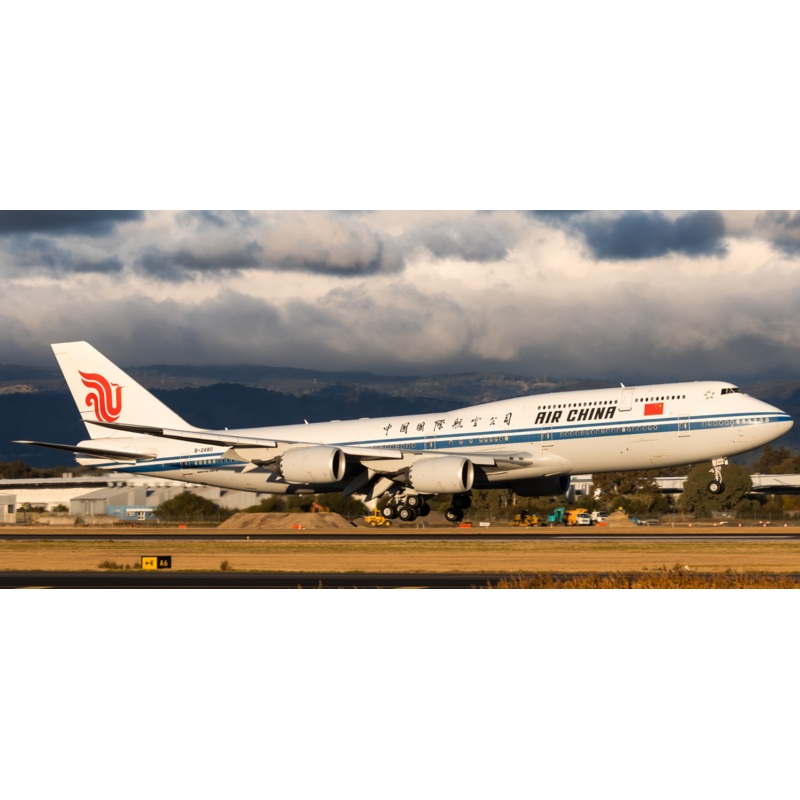 YY74804F | YY Wings 1:400 | Boeing 747-8 Air China Flaps Down B-2480 | is due October 2025