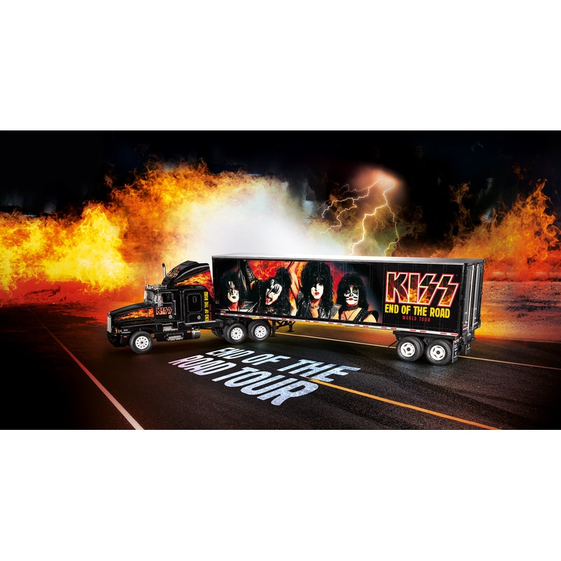Revell 7644 1/32 Truck & Trailer "KISS Tour Truck " Limited Edition w/paint and cement