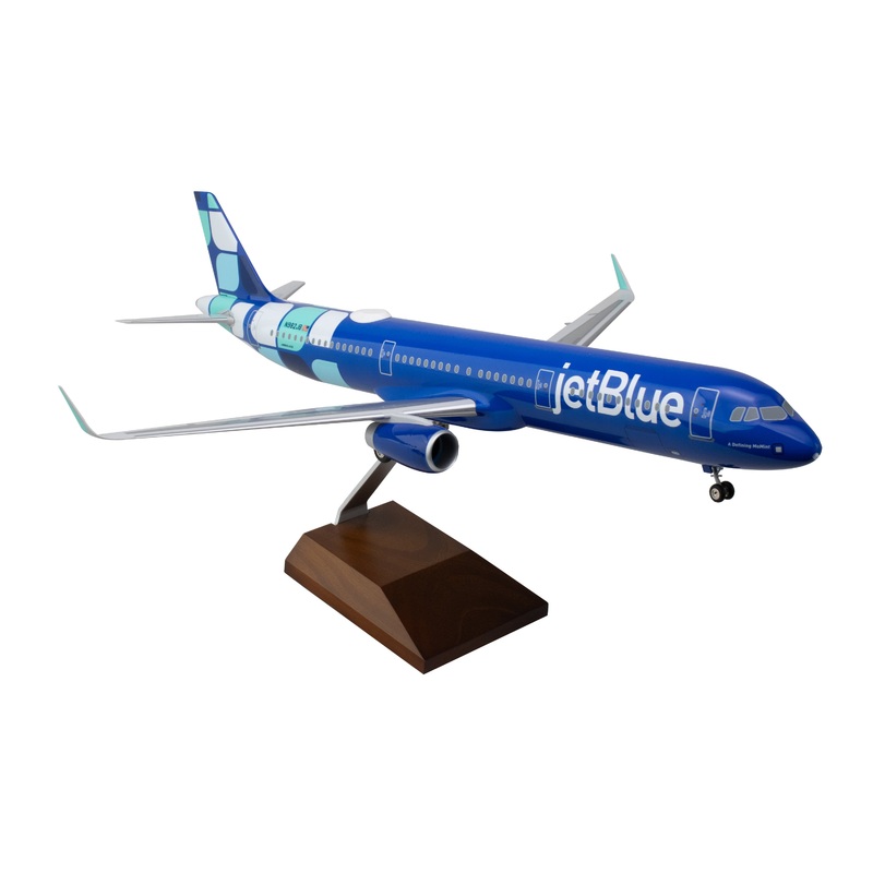 SKYMARKS JETBLUE A321 1/100 MINT W/WOOD STAND & GEAR