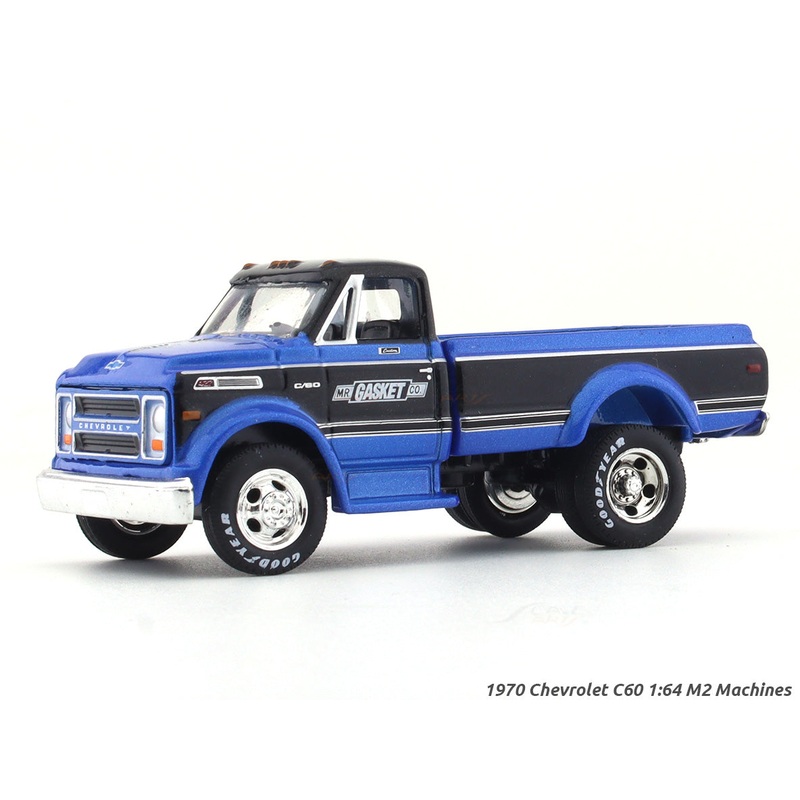 1970 Chevrolet C60 1:64 M2 Machines diecast hauler scale model