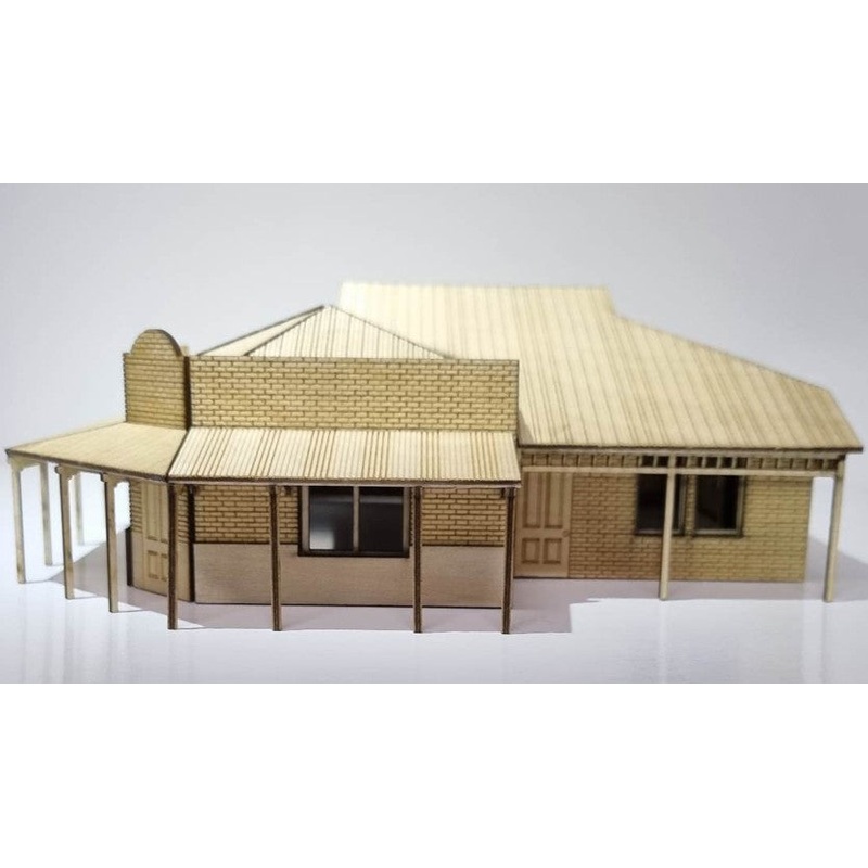 Trackside Models - Corner Shop - HO