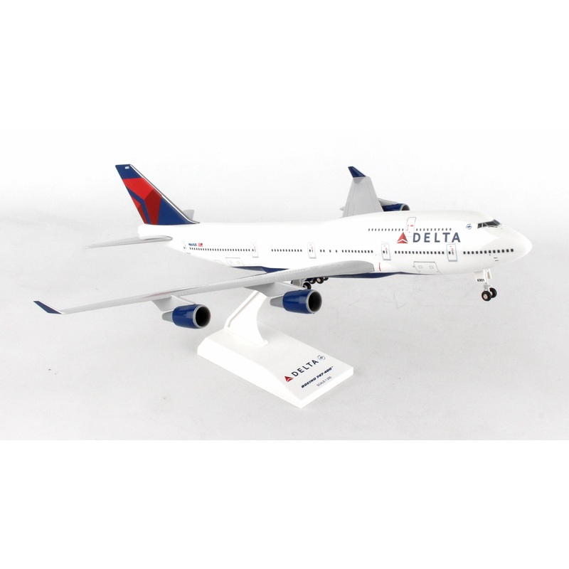 SKYMARKS DELTA 747-400 1/200 W/GEAR REG#N661US