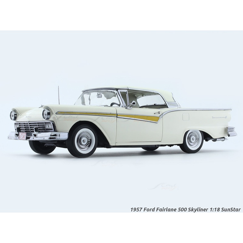 1957 Ford Fairlane 500 Skyliner Colonial White 1:18 SunStar diecast scale model car collectible