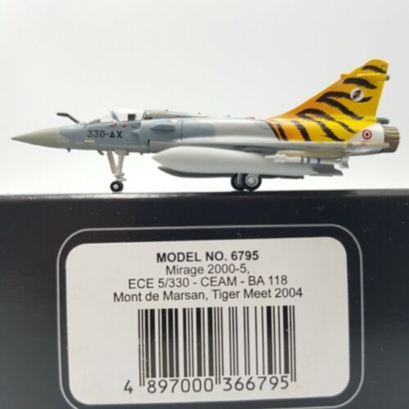 Airplane Diecast Mirage 2000-5 1:200 Scale Model No-6795