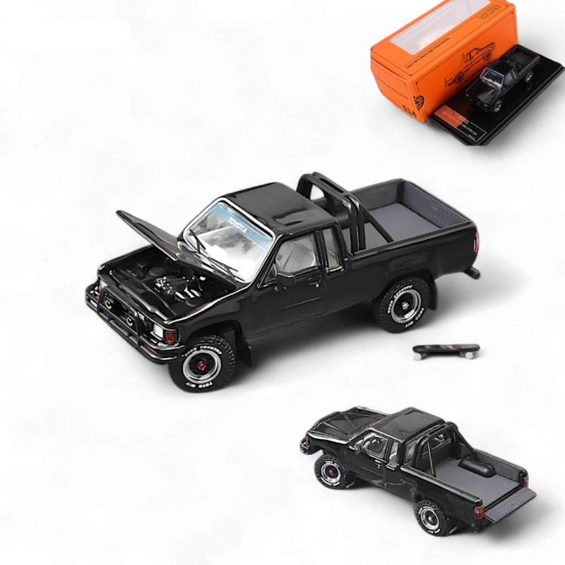 Toyota Hilux SR5 in Black 1:64 KS-062-514 by GCD