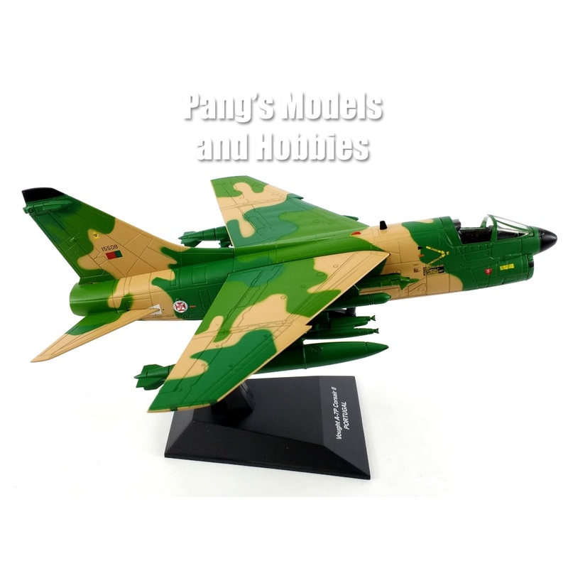 A-7 A-7P Corsair II Attack Aircraft - Portugal - Portuguese AF - 1/72 Scale Diecast Metal Model by Militaria