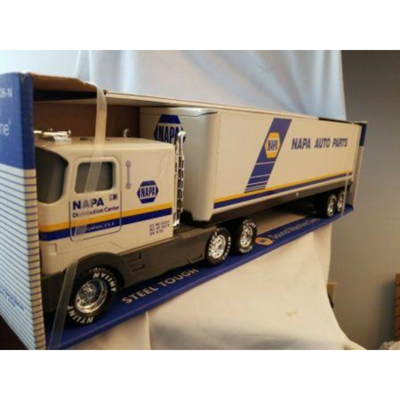 NYLINT STEEL TOUGH SOUND SEMI TRUCK