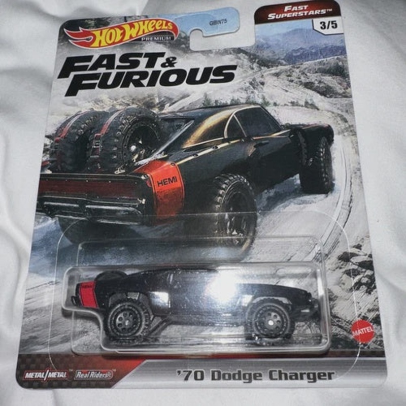 Hot Wheels Premium Fast & Furious Fast Superstars 3/5- 70 Dodge Charger